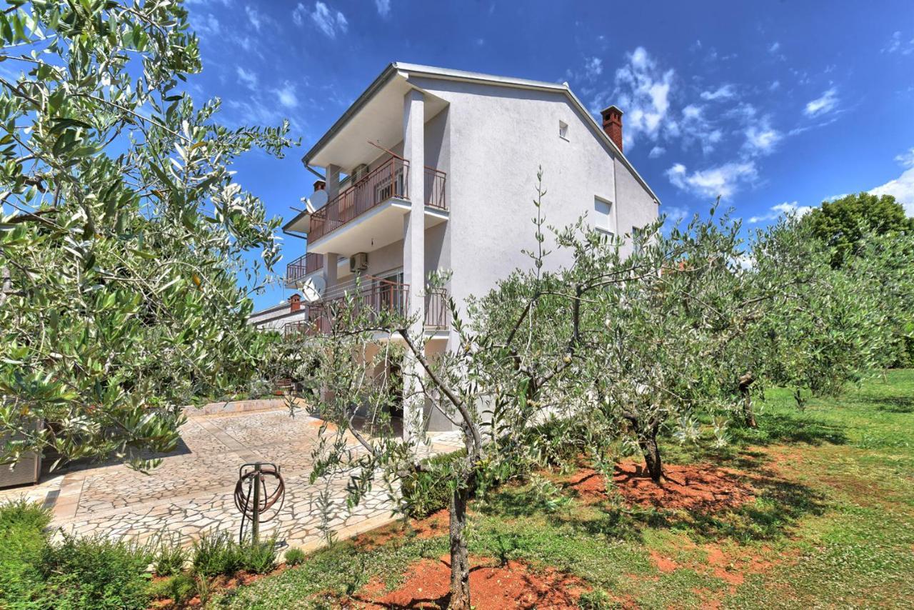 Brezac Olive Garden Apartment Fažana Zewnętrze zdjęcie